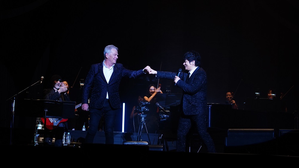 2024年1月17日发行ASKA与大卫·福斯特同台演唱会蓝光！